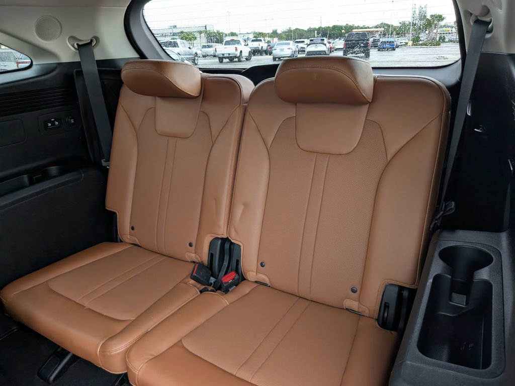 Certified 2022 Kia Sorento SX Prestige w/ Rust Color Package AWD/4WD image 18