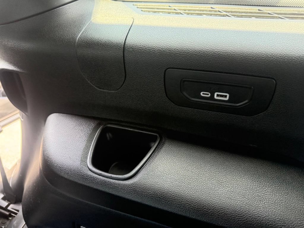 Certified 2024 Jeep Grand Cherokee L Altitude AWD/4WD image 57