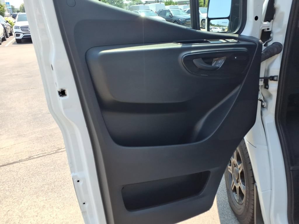 Used 2022 Mercedes-Benz Sprinter 3500 image 11