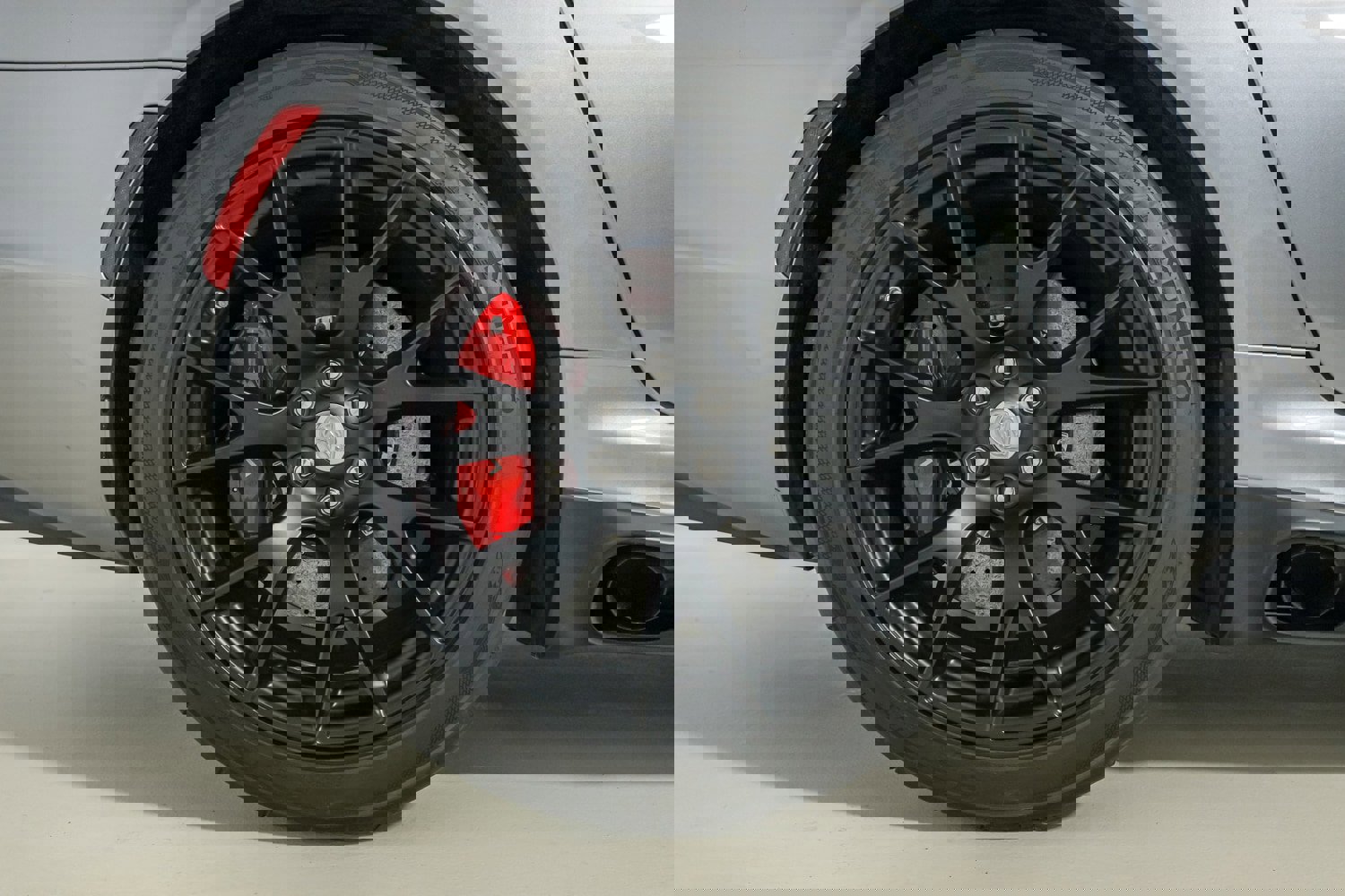 Used 2016 Dodge Viper ACR image 13