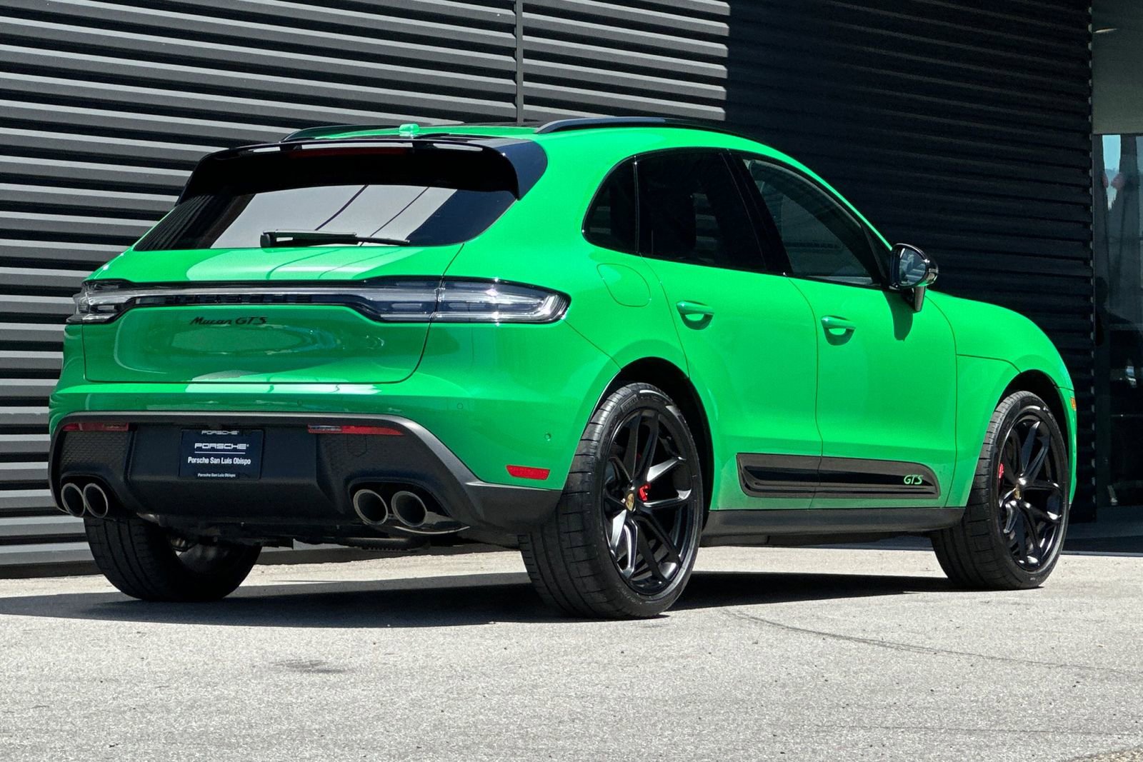 Used 2025 Porsche Macan GTS AWD/4WD image 8