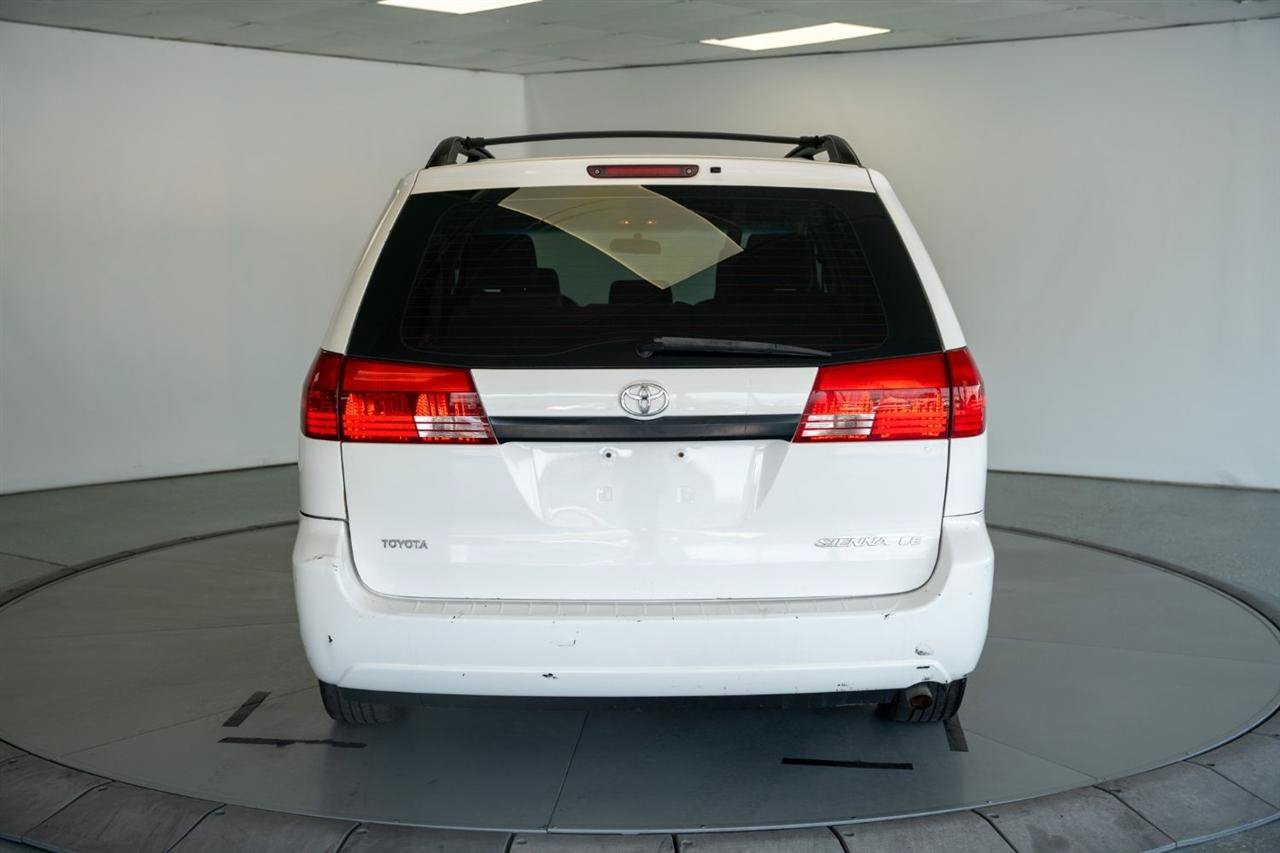 Used 2004 Toyota Sienna CE FWD image 9