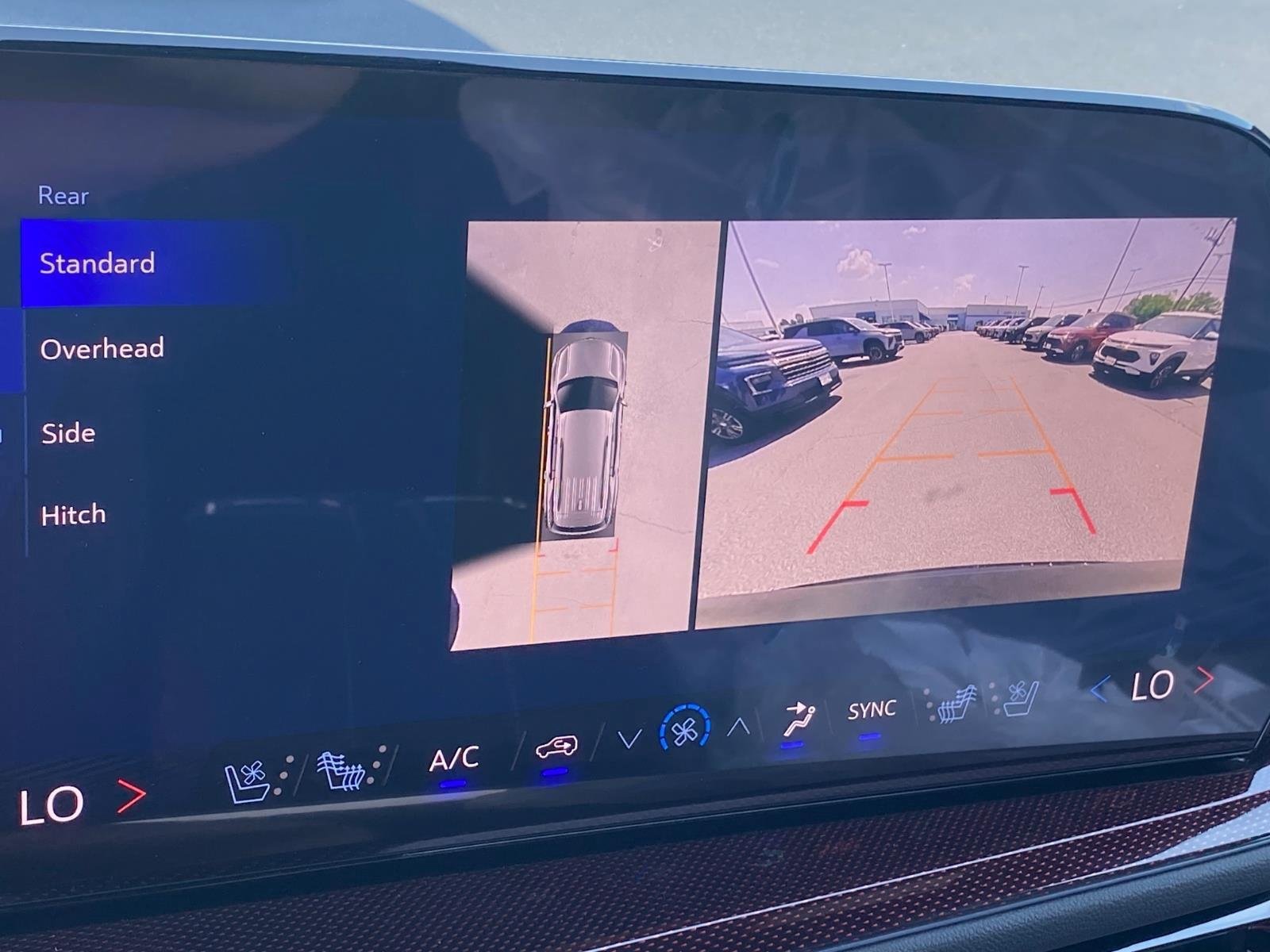 New 2026 Chevrolet Traverse RS w/ LPO, Floor Liner Package FWD image 16