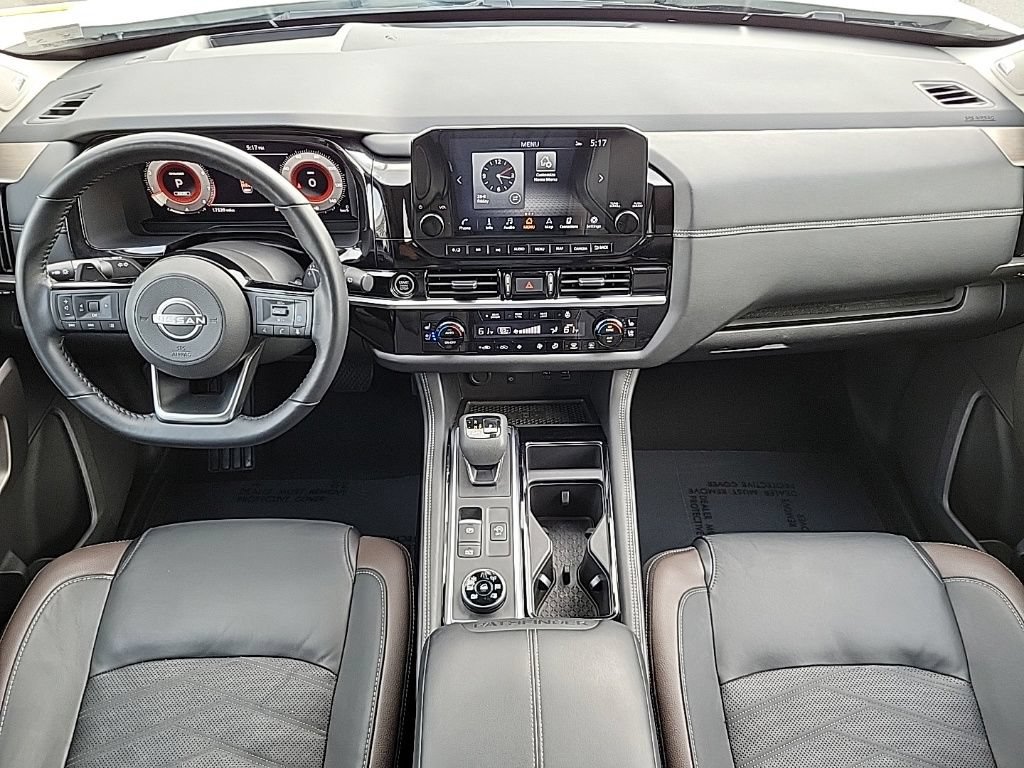 Used 2023 Nissan Pathfinder Platinum AWD/4WD image 22