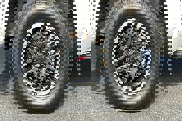 Used 2024 Toyota Tacoma TRD Sport image 29