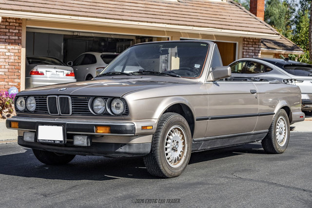 Used 1989 BMW 325i Convertible RWD image 14