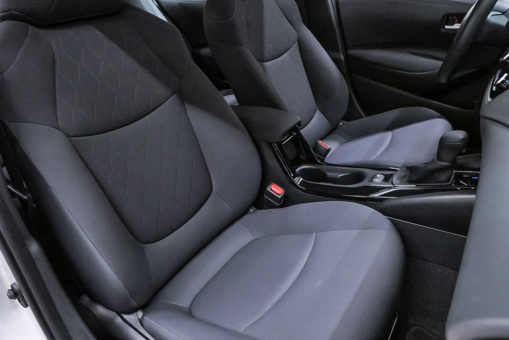 Used 2020 Toyota Corolla LE FWD image 14