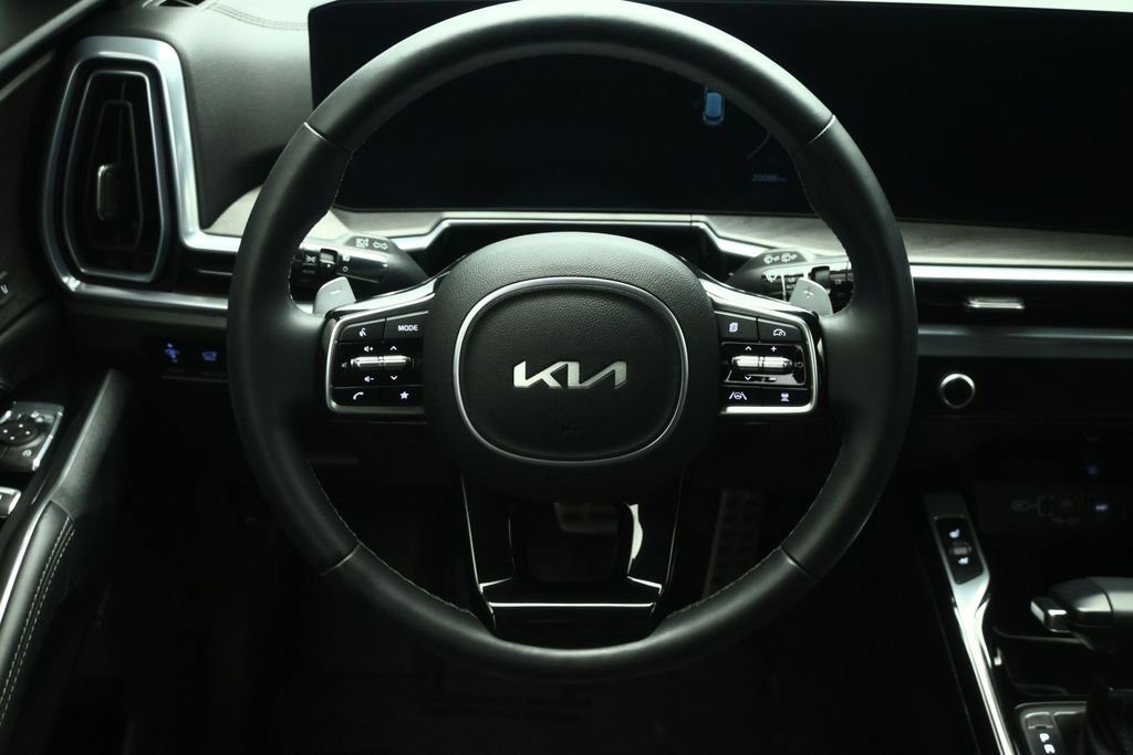 Certified 2024 Kia Sorento SX Prestige AWD/4WD image 12
