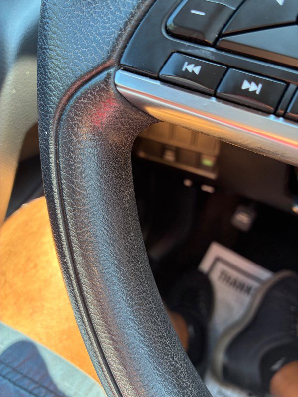 Used 2018 Nissan Rogue Sport S image 12