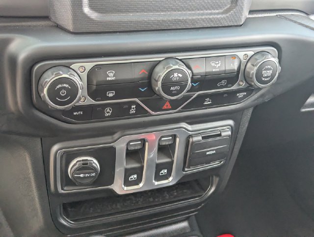 Used 2023 Jeep Wrangler Sport AWD/4WD image 28