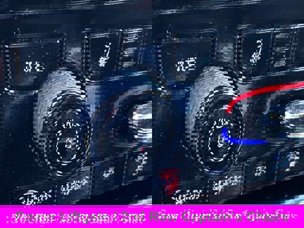 Used 2023 Jeep Grand Cherokee L Laredo image 32