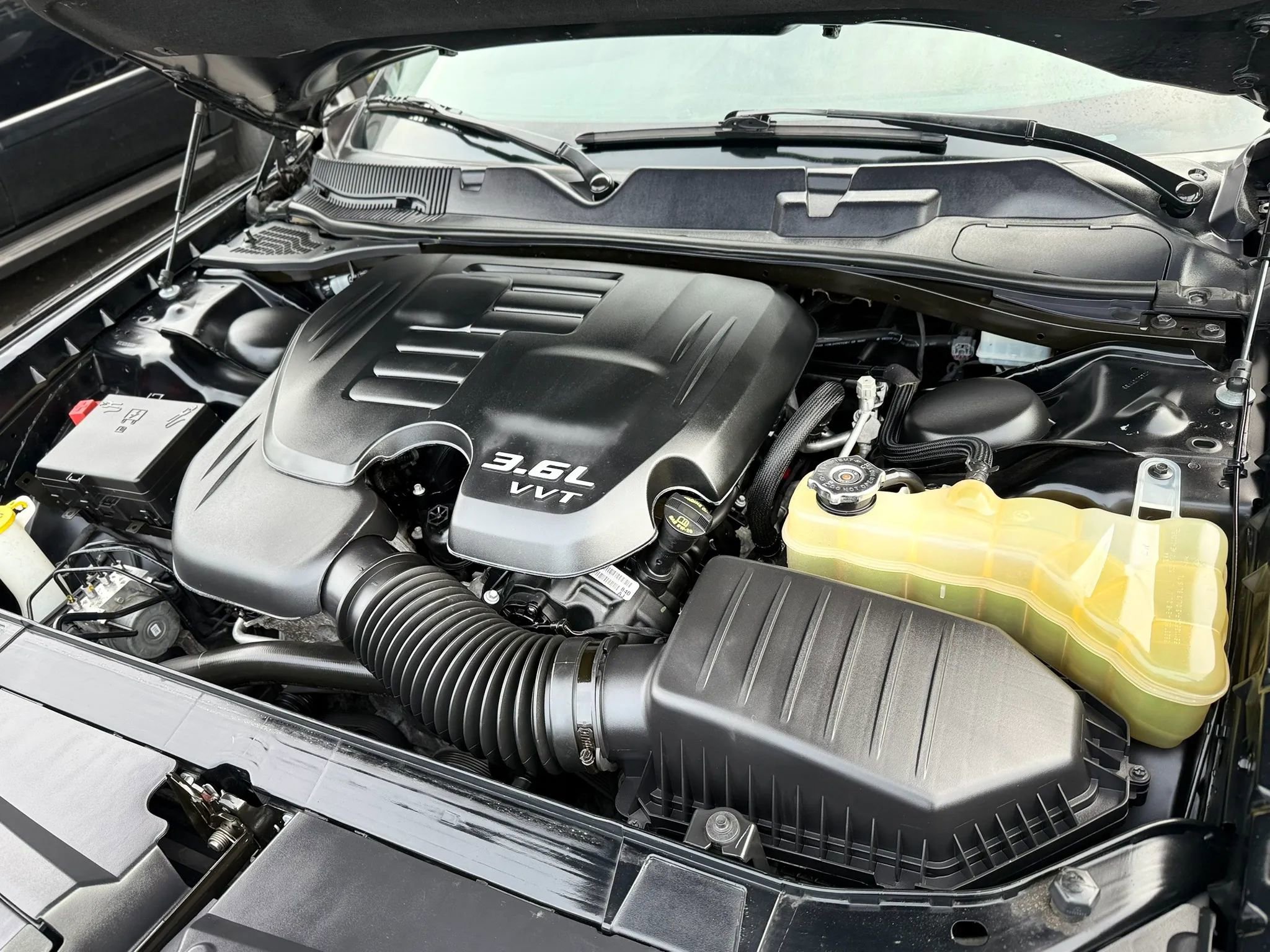 Used 2022 Dodge Challenger GT AWD/4WD image 28