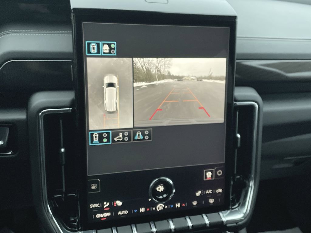 New 2026 GMC Yukon XL Elevation image 20