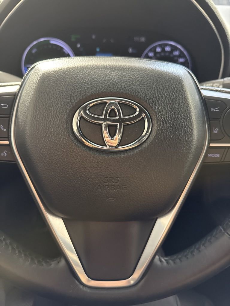 Used 2022 Toyota Avalon XSE FWD image 33