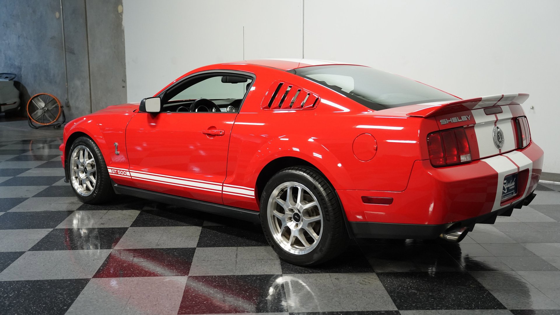 Used 2009 Ford Mustang Shelby GT500 RWD image 7
