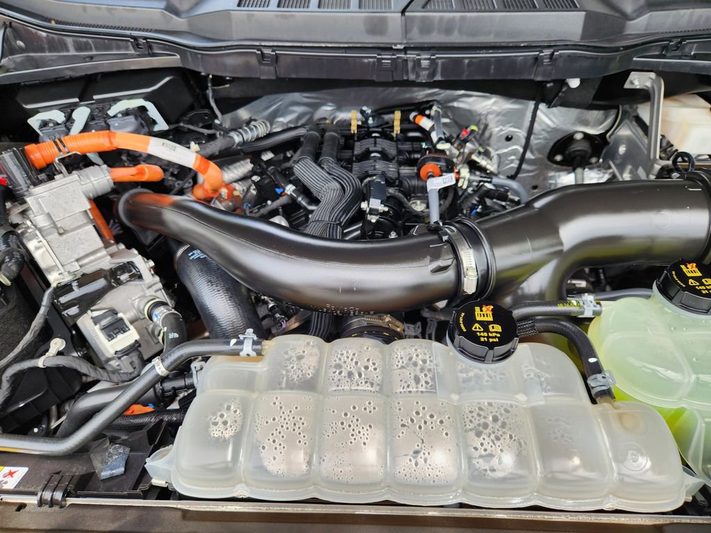 Used 2024 Ford F150 Lariat w/ Equipment Group 502A High AWD/4WD image 30