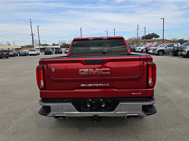 Certified 2022 GMC Sierra 1500 SLT image 4