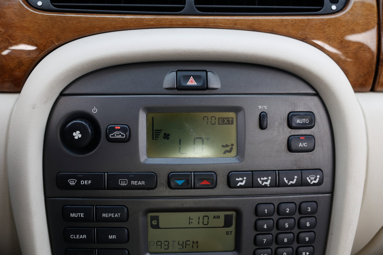 Used 2005 Jaguar X-TYPE 3.0 image 32