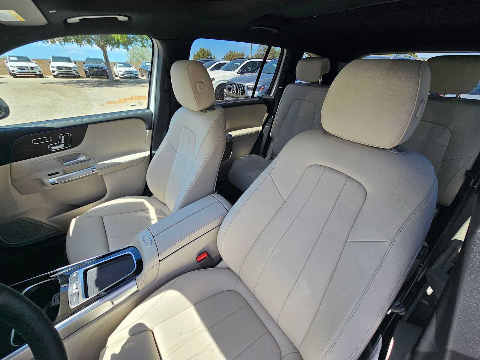 New 2026 Mercedes-Benz GLB 250 image 21