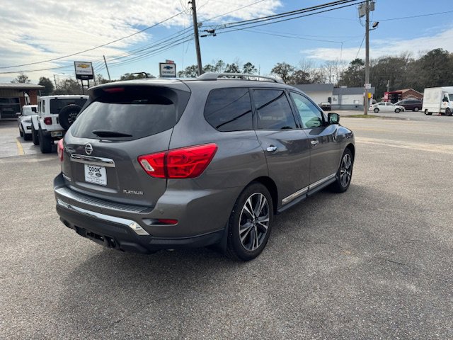 Used 2017 Nissan Pathfinder Platinum w/ Cargo Package image 7