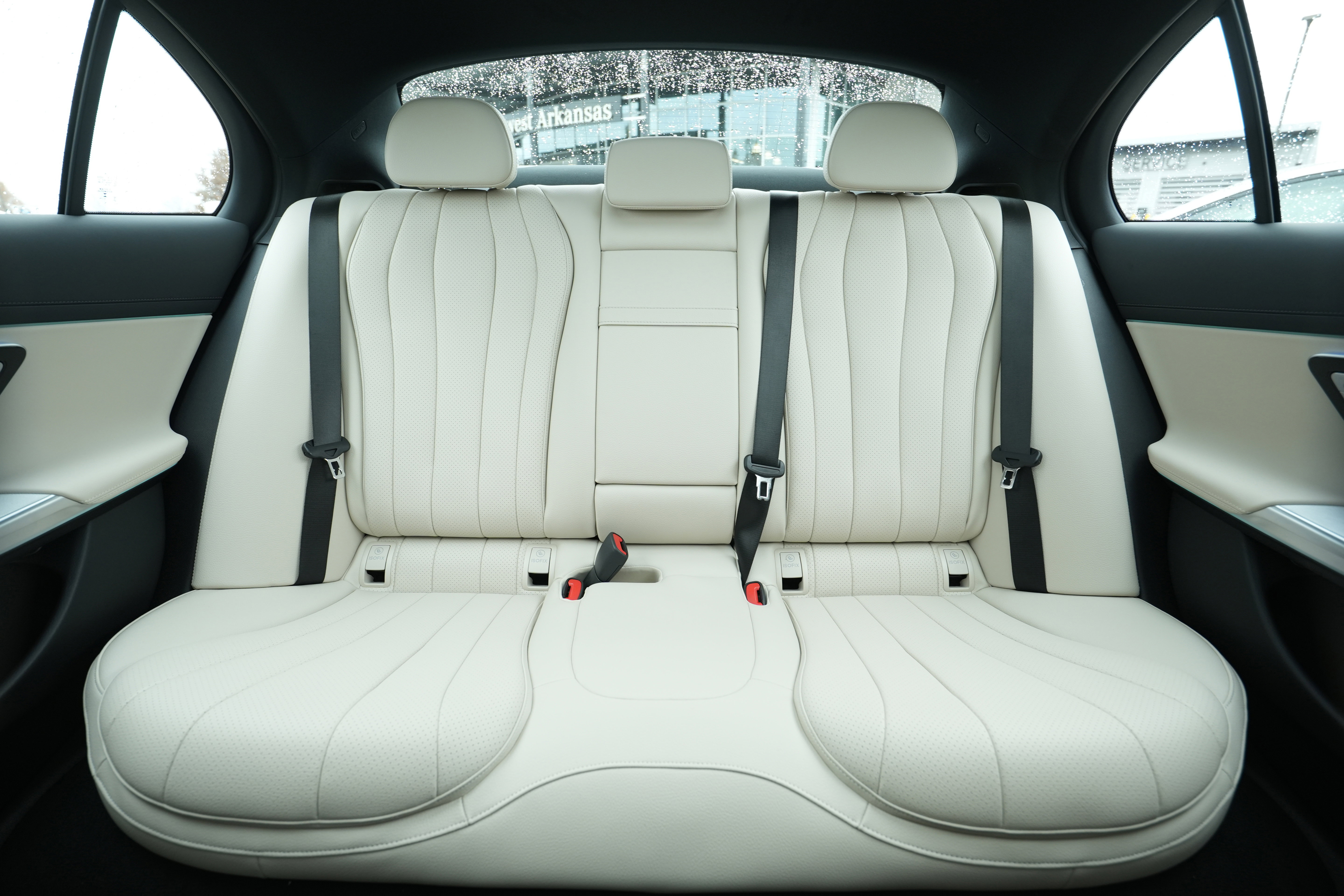 New 2026 Mercedes-Benz E 350 4MATIC Sedan image 32