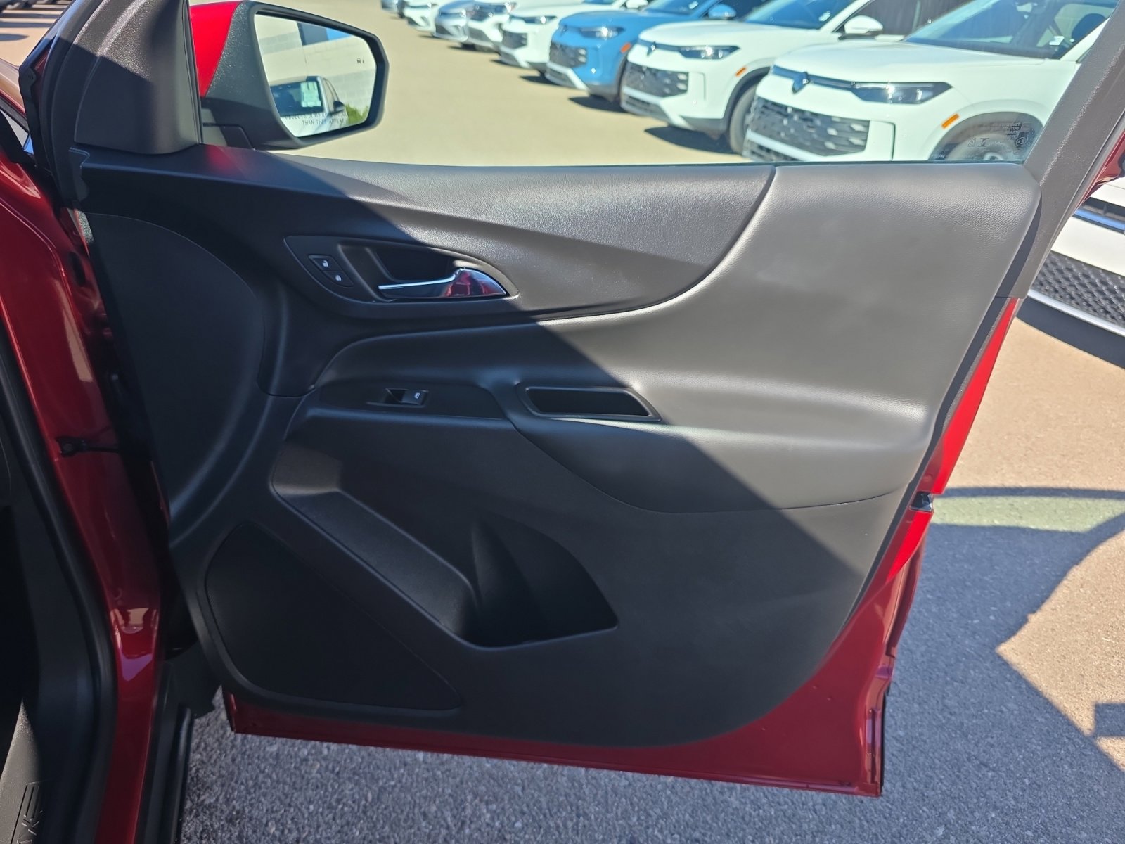 Used 2023 Chevrolet Equinox LT image 16