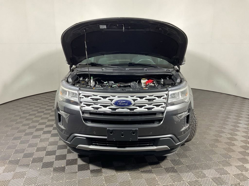 Used 2019 Ford Explorer XLT w/ Equipment Group 201A AWD/4WD image 10