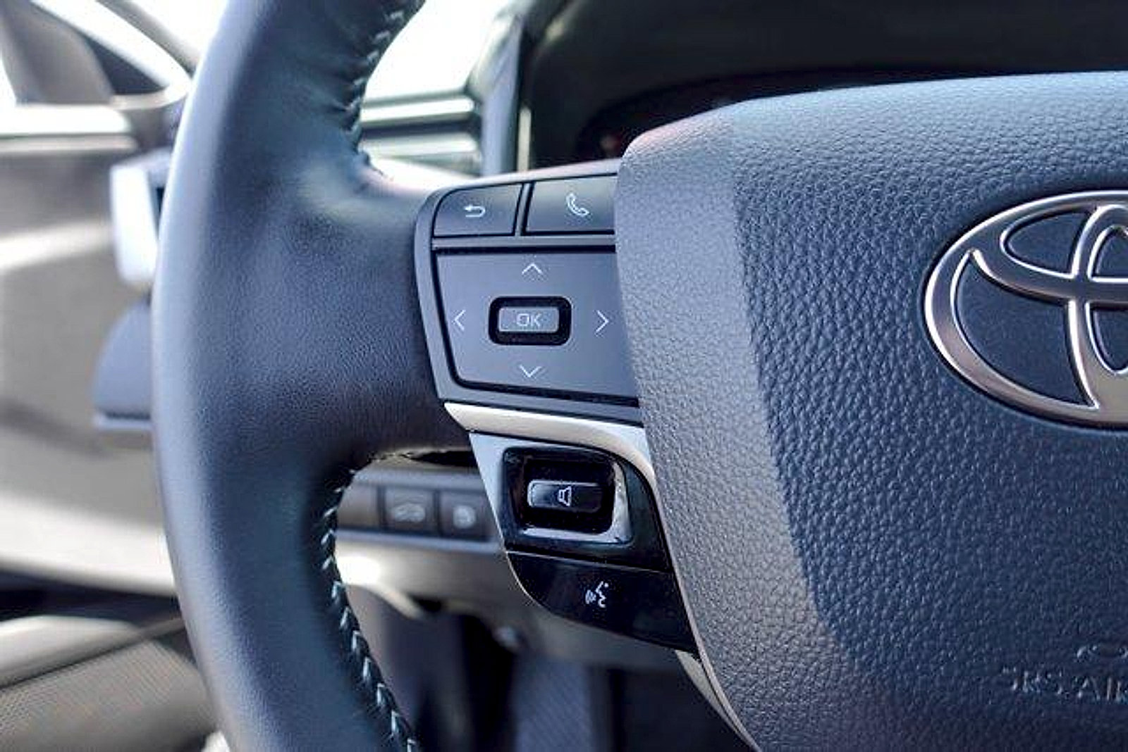 Certified 2025 Toyota Camry SE w/ Convenience Package FWD image 15