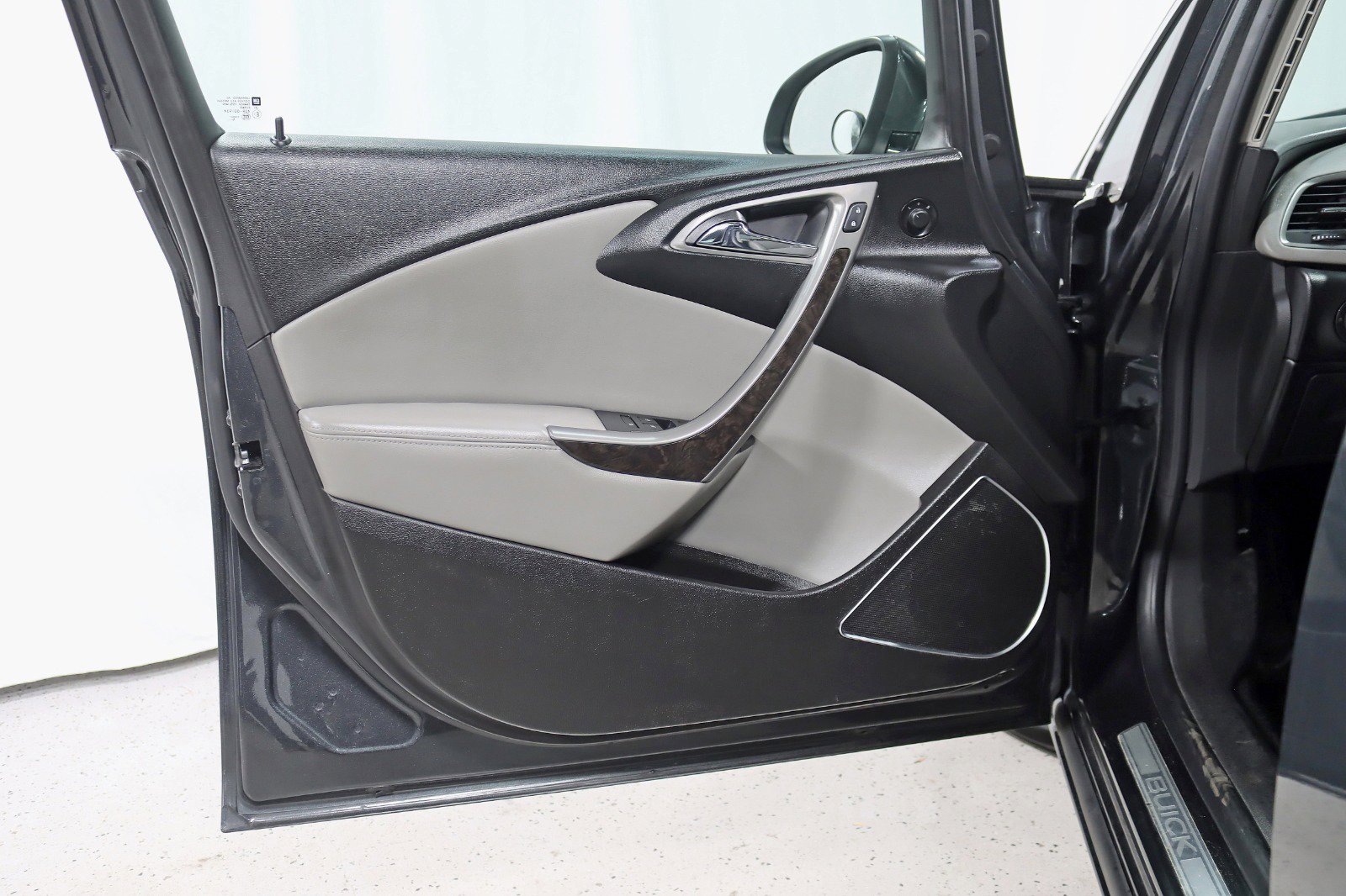 Used 2016 Buick Verano image 27