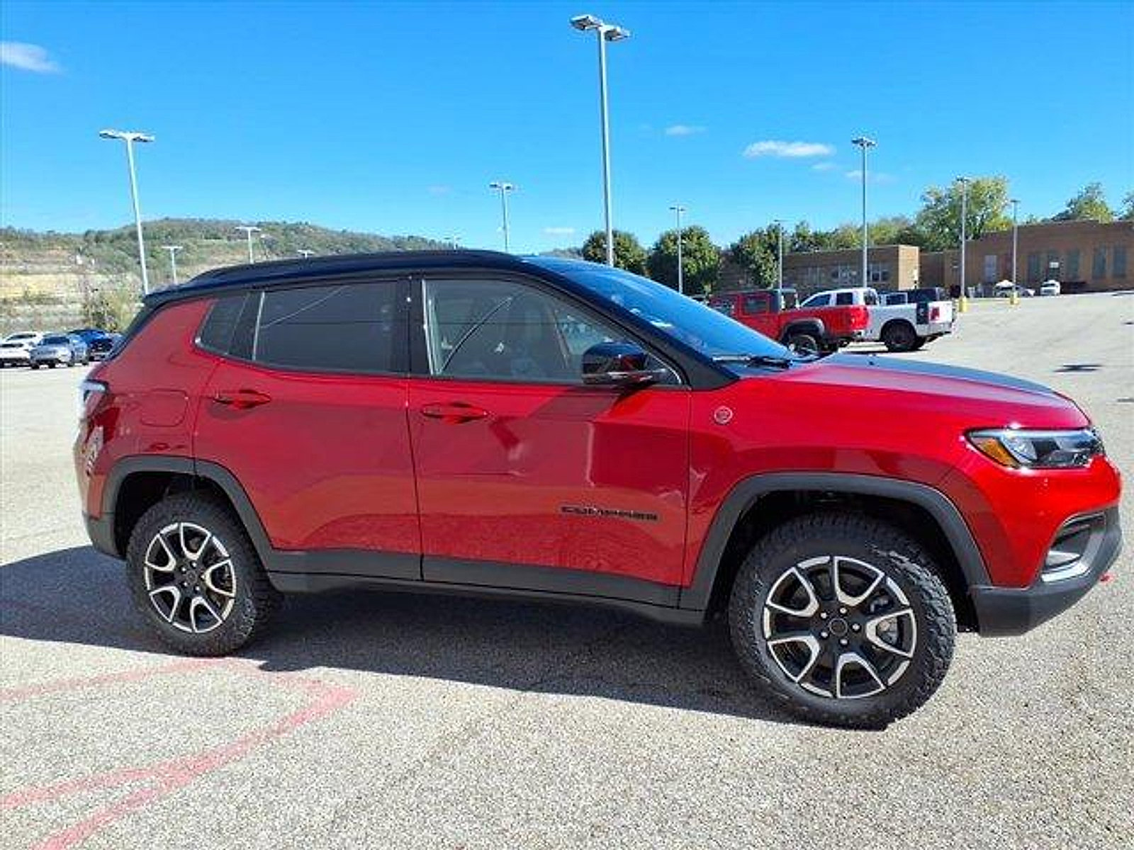 New 2026 Jeep Compass Trailhawk image 4