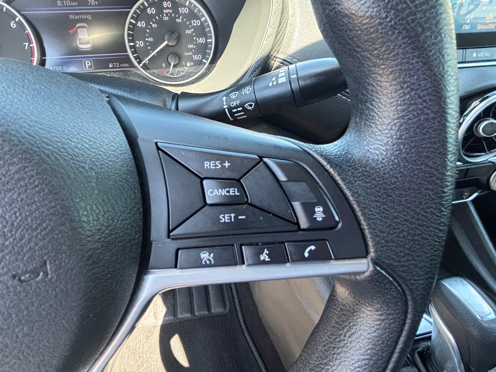 Used 2024 Nissan Sentra SV FWD image 23