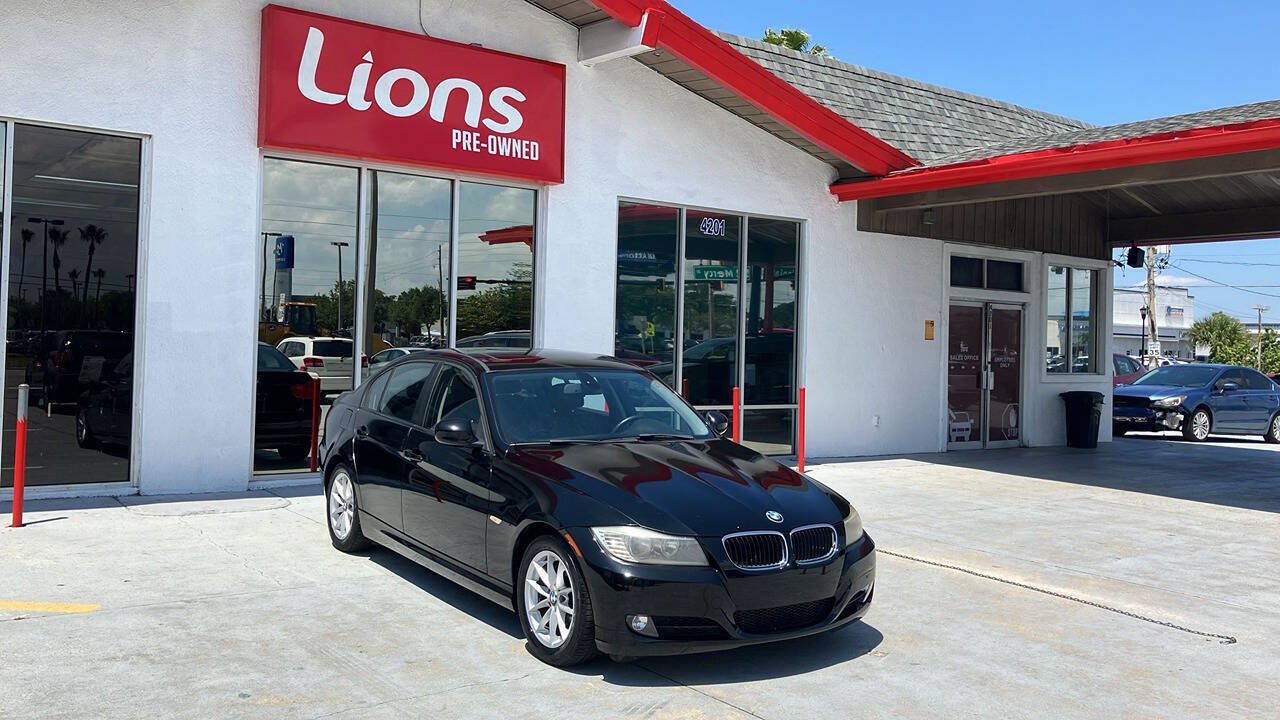 Used 2010 BMW 328i Sedan RWD image 2