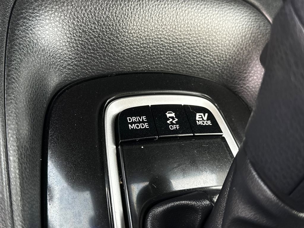 Used 2023 Toyota Corolla LE image 25