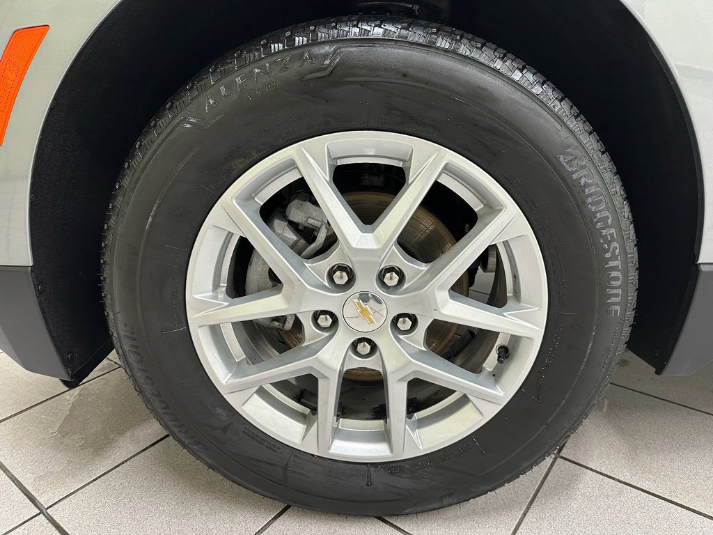Used 2024 Chevrolet Equinox LT w/ LPO, Floor Liner Package image 16