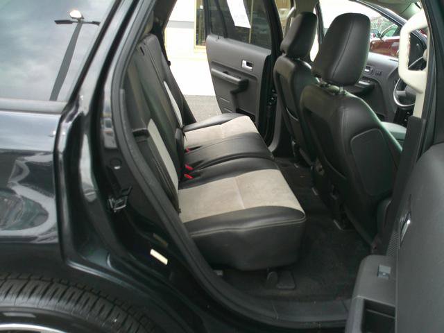 Used 2010 Ford Edge Sport AWD/4WD image 7