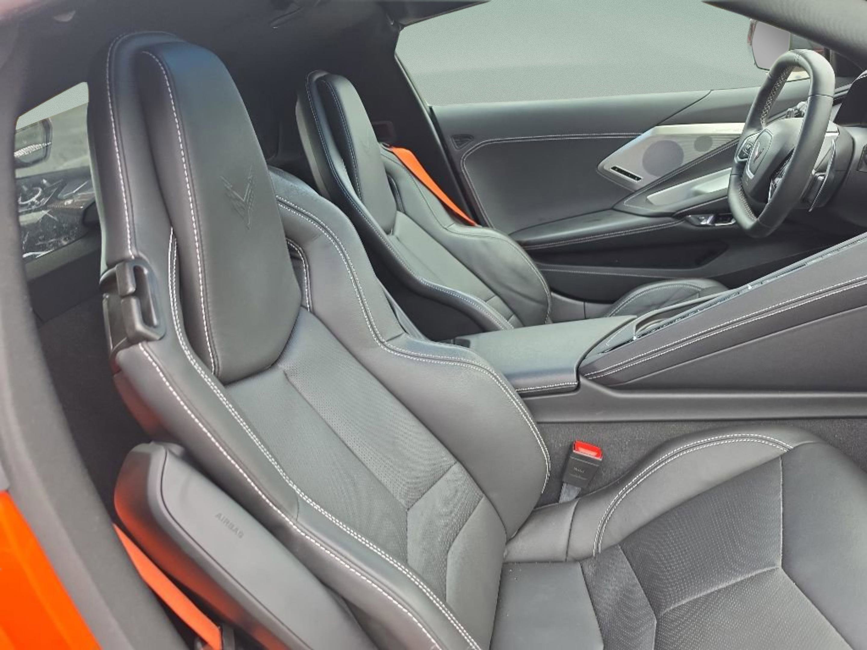 Used 2021 Chevrolet Corvette Stingray Preferred Cpe w/ Z51 Performance Package RWD image 22