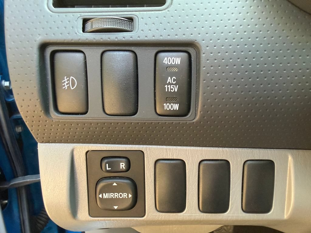 Used 2008 Toyota Tacoma X-Runner RWD image 20