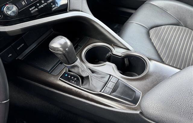Used 2024 Toyota Camry SE image 16