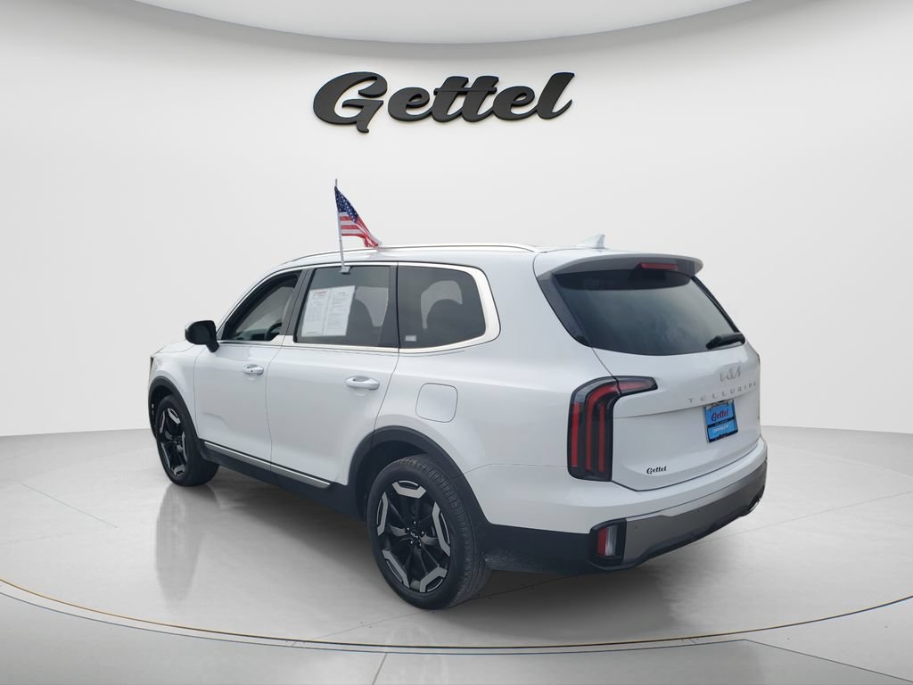 Used 2025 Kia Telluride EX w/ EX Captain's Chair Package AWD/4WD image 7