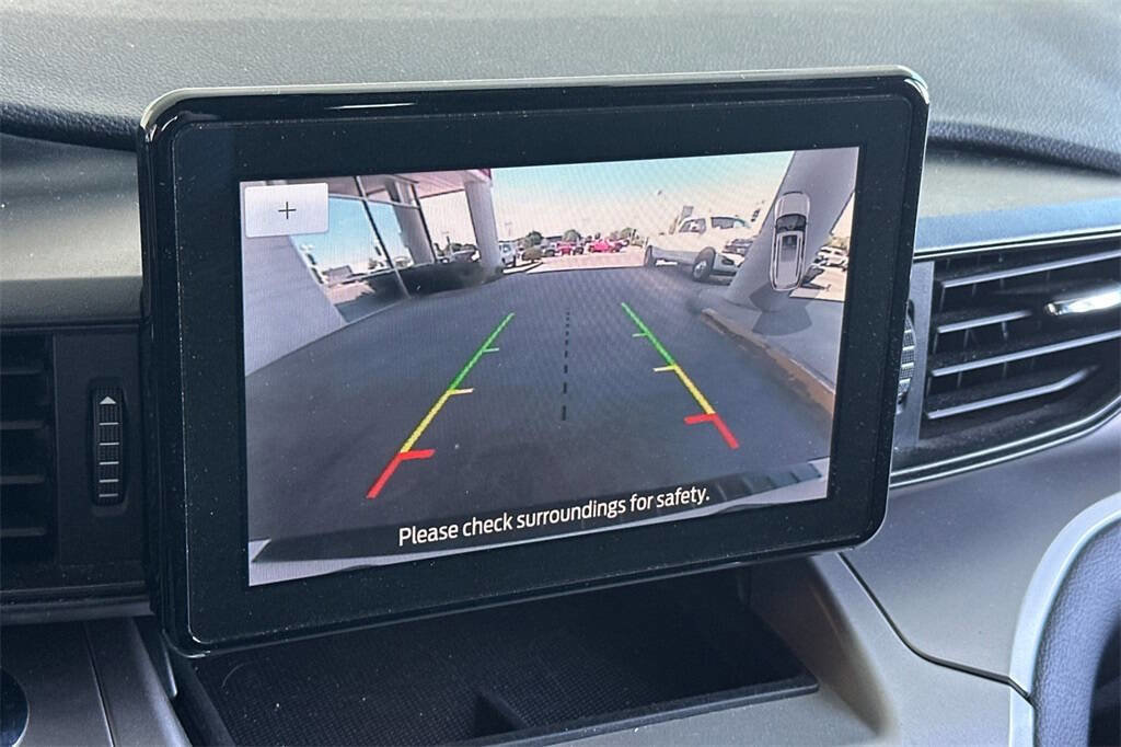 Used 2022 Ford Explorer XLT image 20