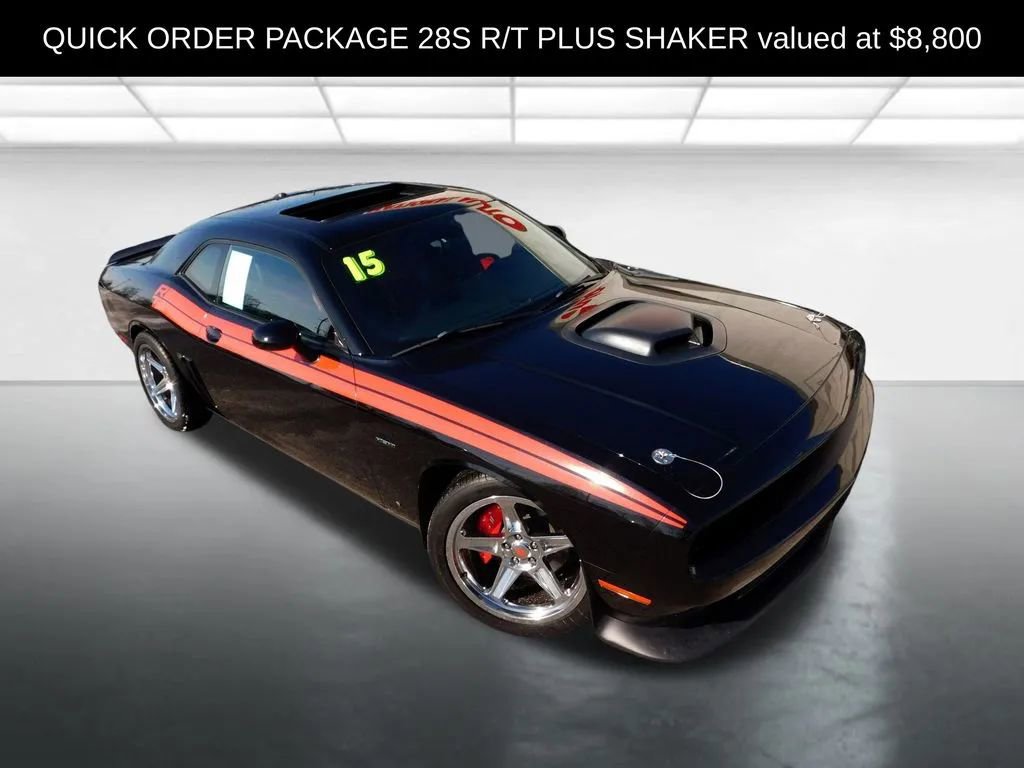 Used 2015 Dodge Challenger R/T Plus image 2