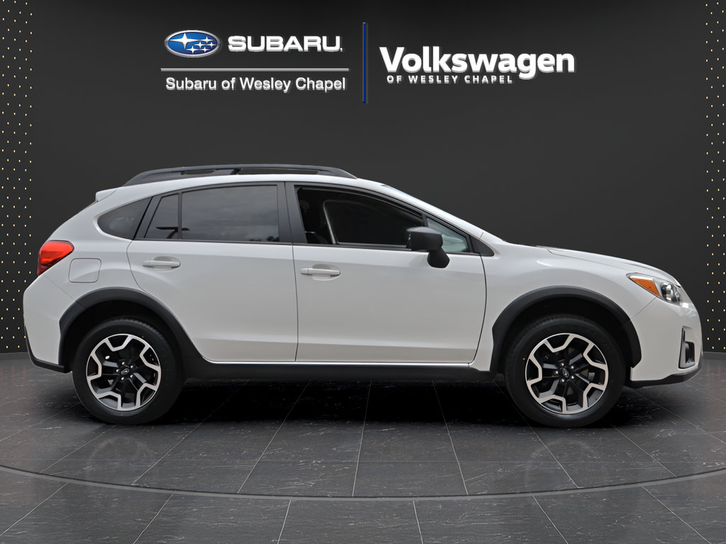 Used 2017 Subaru Crosstrek 2.0i AWD/4WD image 8