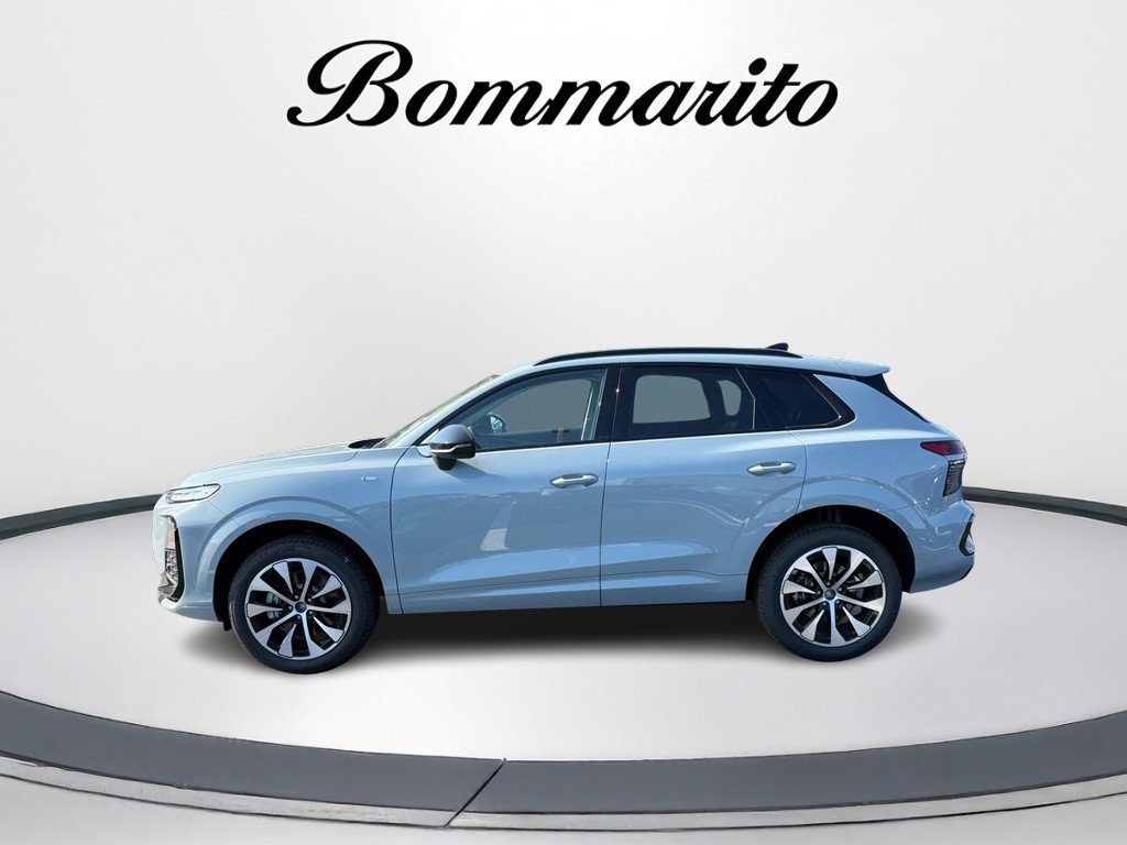 New 2026 Audi Q3 quattro 2.0T AWD/4WD image 2