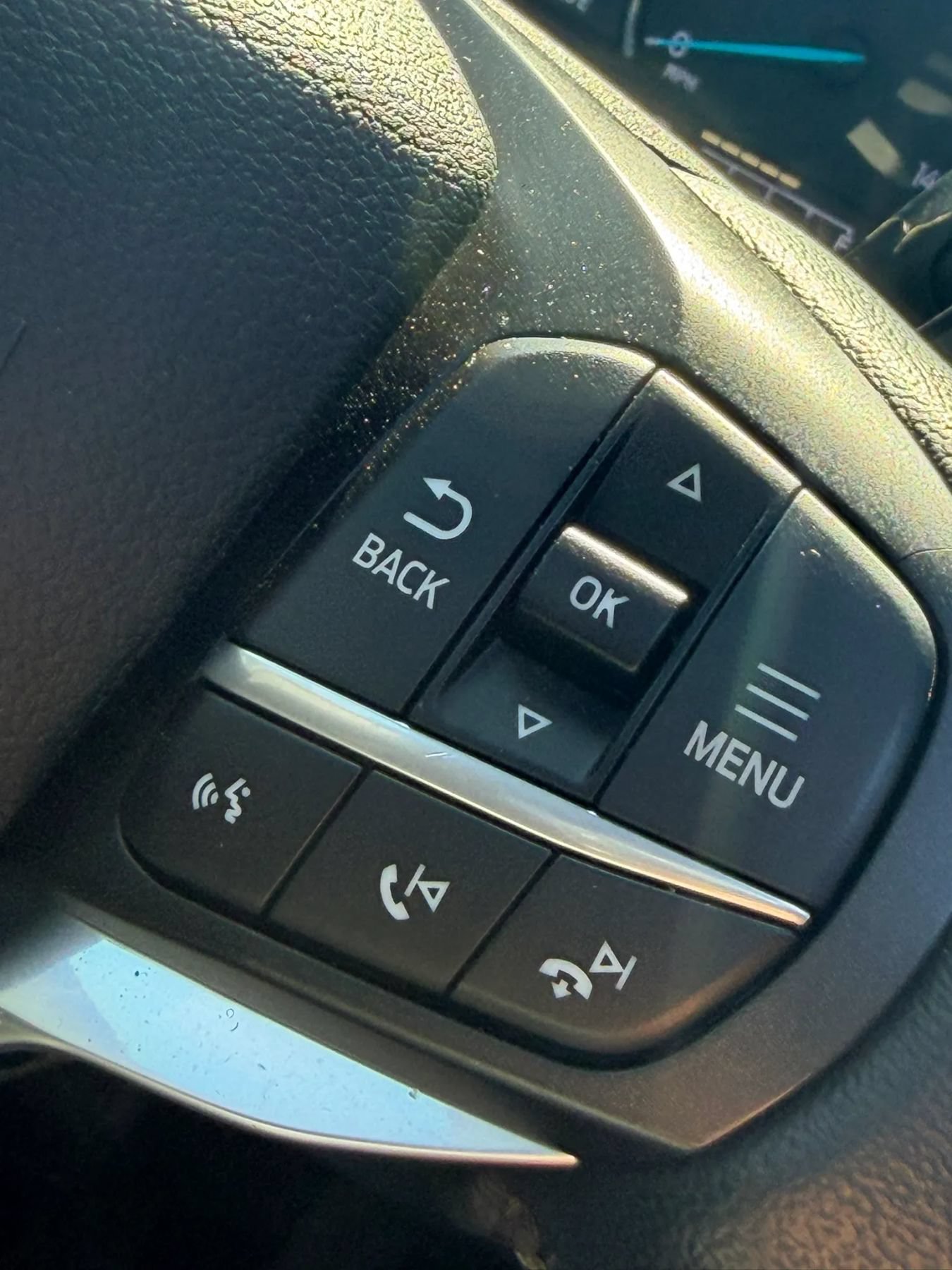 Used 2020 Ford Explorer Limited AWD/4WD image 15