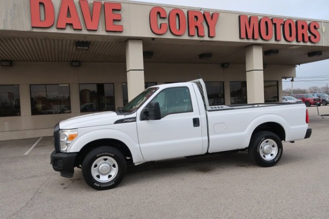 Used 2015 Ford F250 XL w/ Camper Package RWD image 1