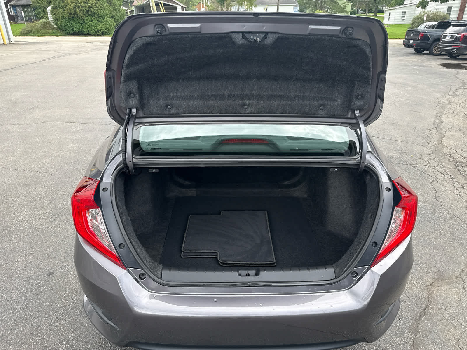 Used 2018 Honda Civic EX-T image 15