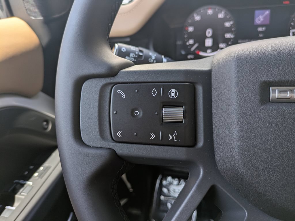 New 2026 Land Rover Defender 130 X-Dynamic SE AWD/4WD image 27