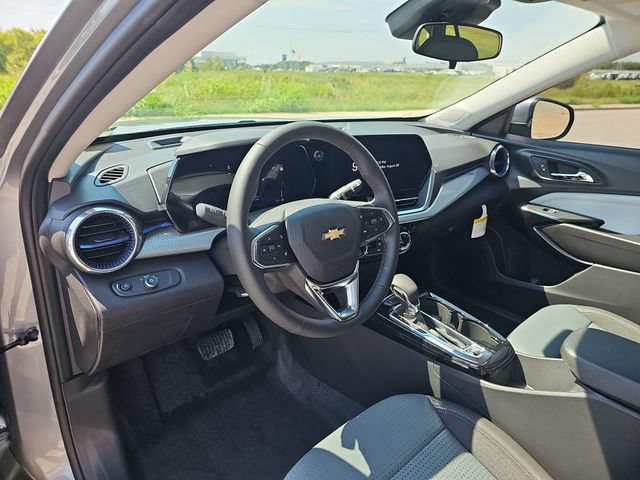 New 2026 Chevrolet Trax LT w/ Driver Confidence Package FWD image 10