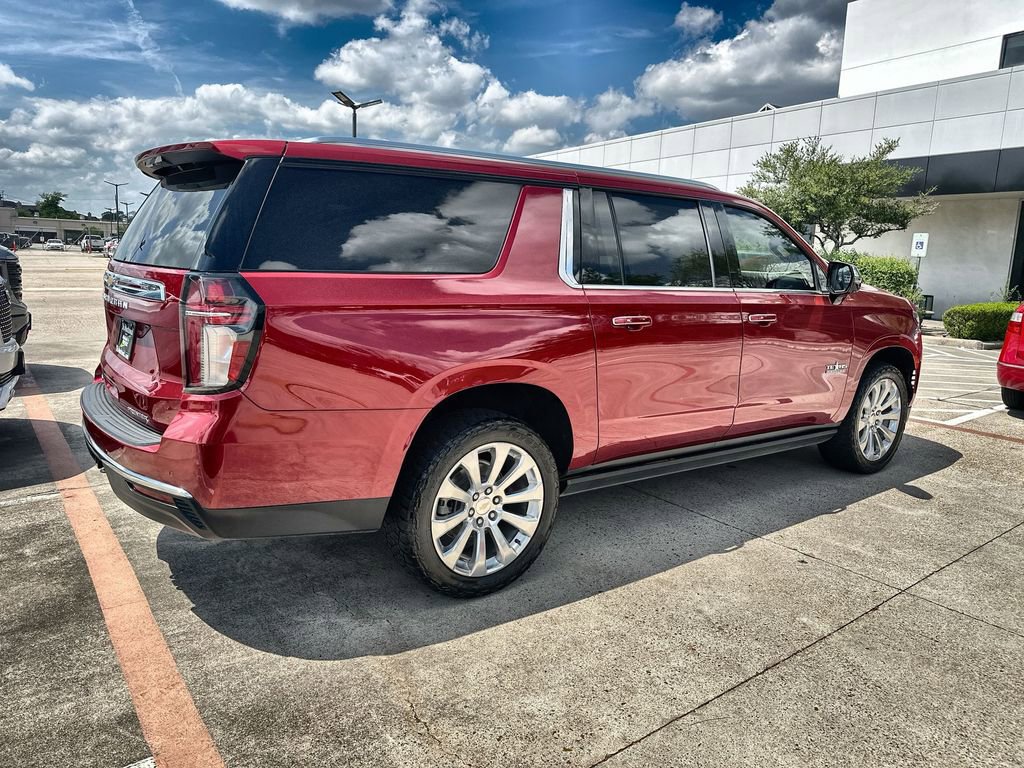 Used 2023 Chevrolet Suburban Premier w/ Texas Edition AWD/4WD image 11