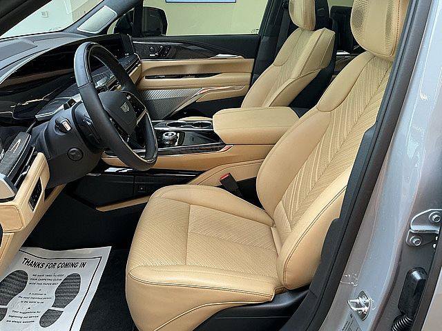 Used 2026 Cadillac Escalade IQL Sport 2 AWD/4WD image 15
